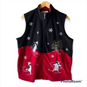 𝅺tradition Red and Black Vintage Winter Themed Vest